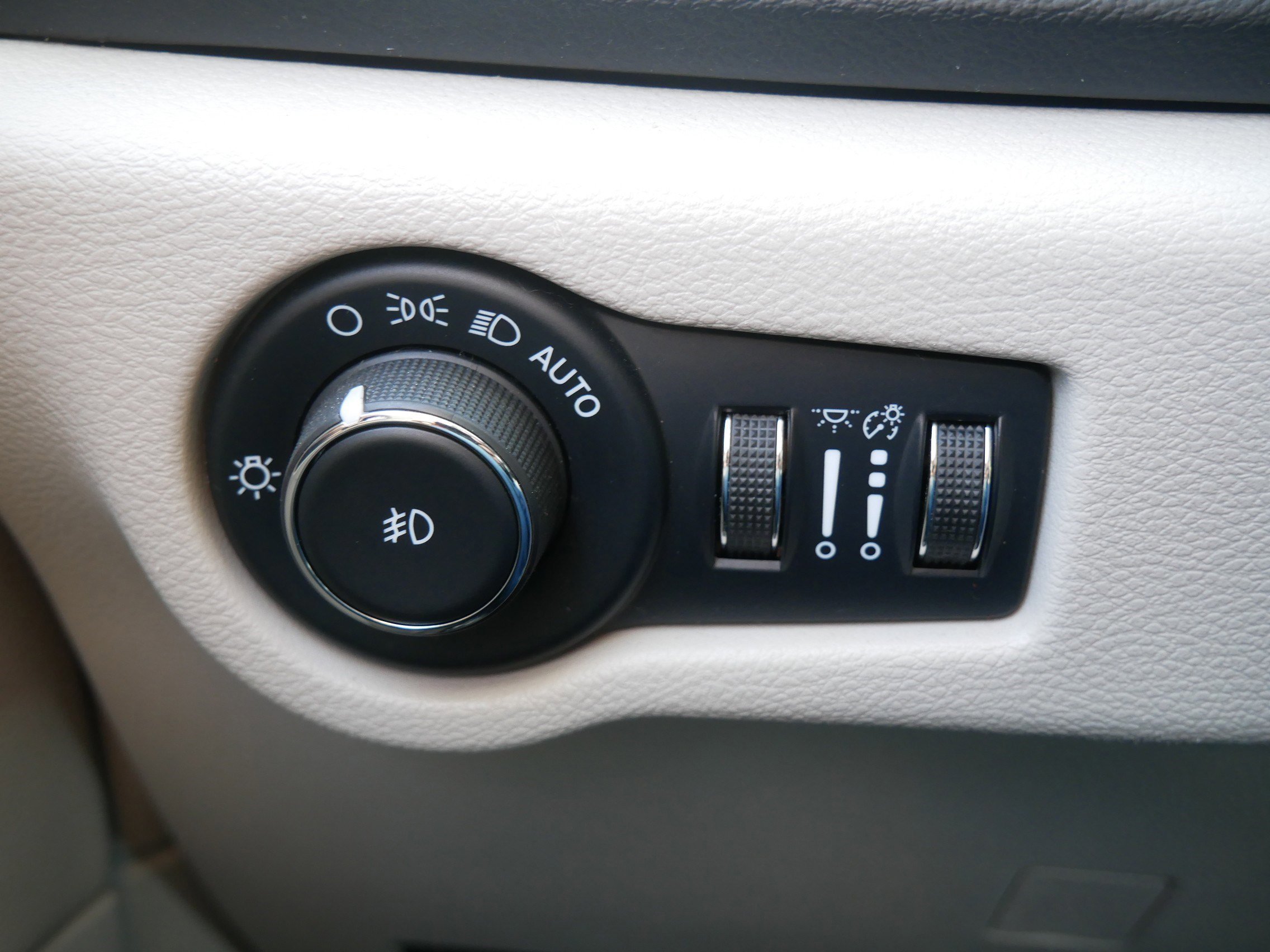 Used 2022 Chrysler Pacifica Touring-L image 26