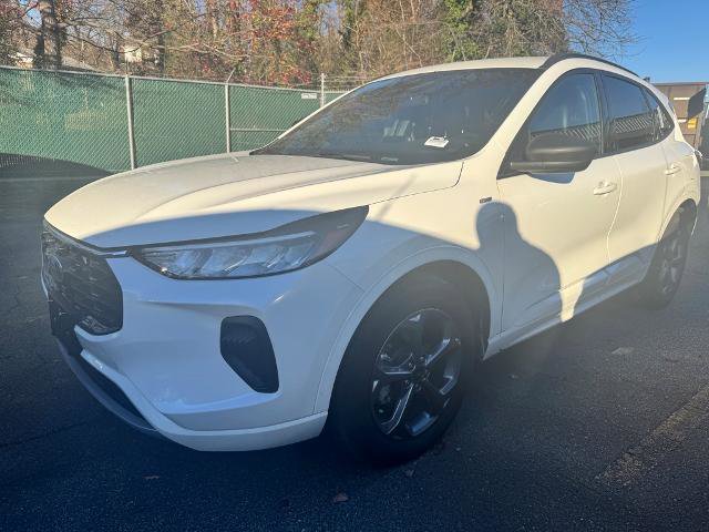 Certified 2024 Ford Escape ST-Line w/ Equipment Group 301A image 3