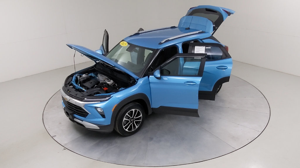 Used 2025 Chevrolet TrailBlazer LT w/ Convenience Package AWD/4WD image 52