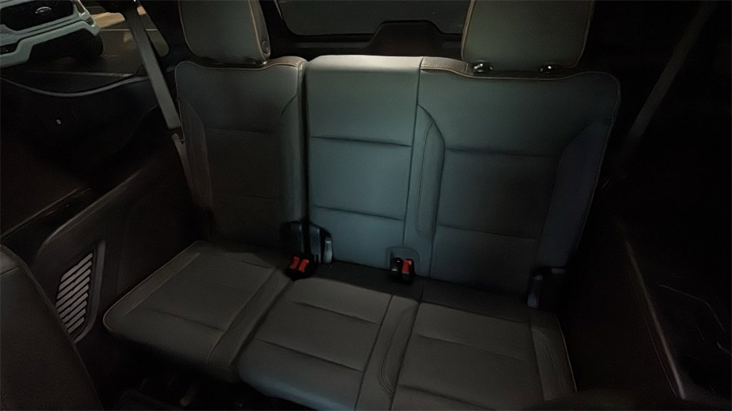 Used 2025 GMC Yukon AT4 w/ AT4 Premium Package image 26