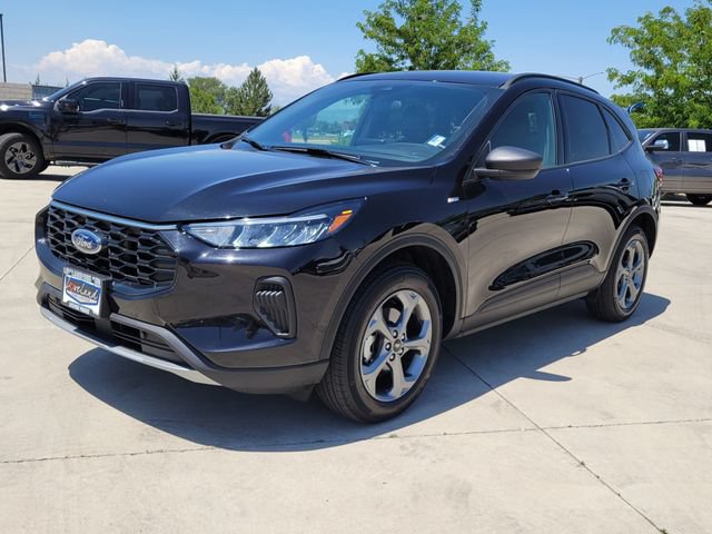 Certified 2025 Ford Escape ST-Line AWD/4WD image 4