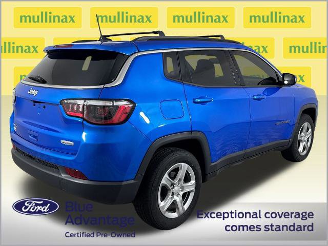Used 2023 Jeep Compass Latitude w/ Convenience Group AWD/4WD image 4