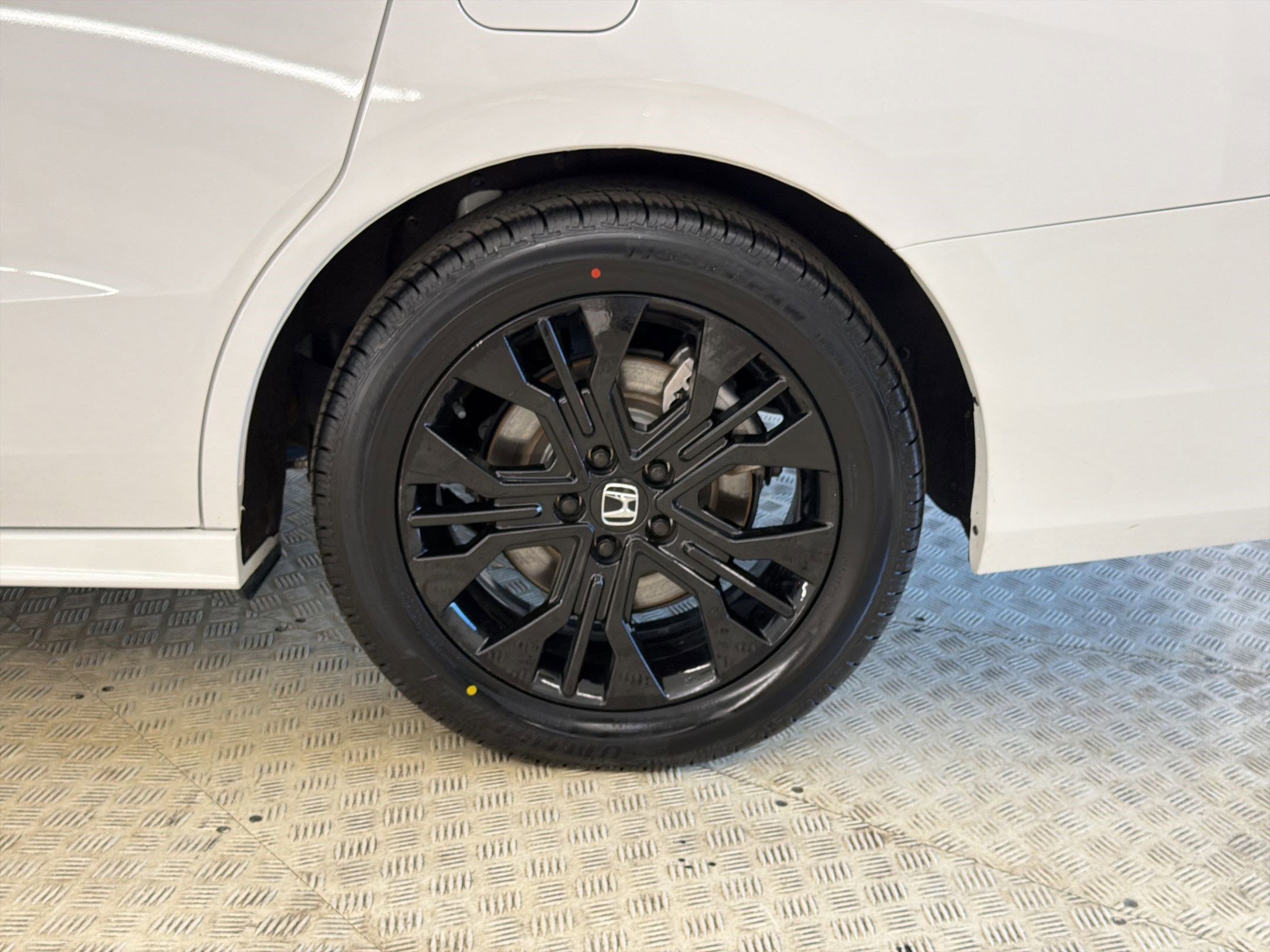 Used 2025 Honda Odyssey Sport-L image 19
