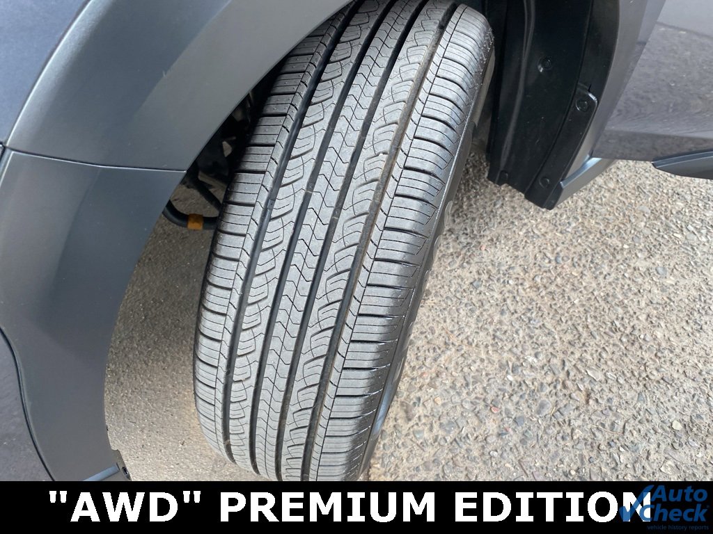 Used 2024 Subaru Outback Premium image 42