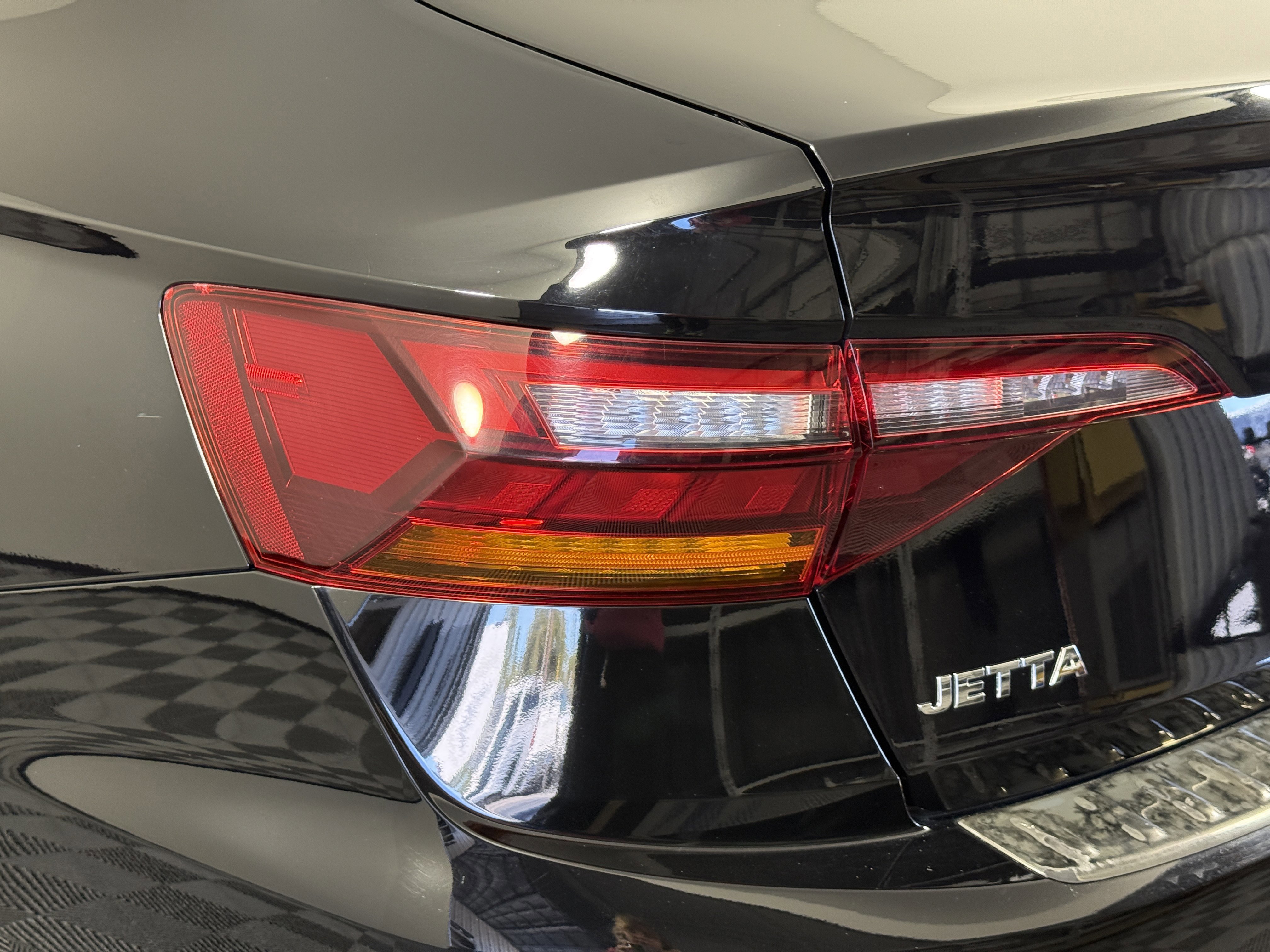 Used 2019 Volkswagen Jetta SE image 8