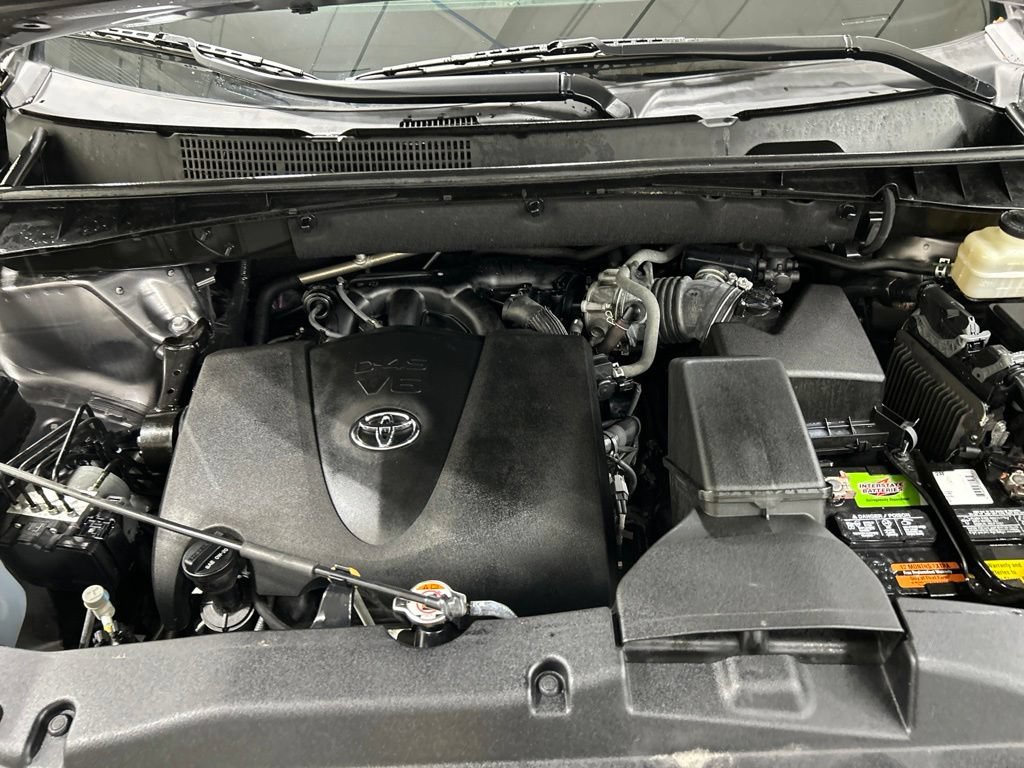 Used 2018 Toyota Highlander Limited Platinum AWD/4WD image 31