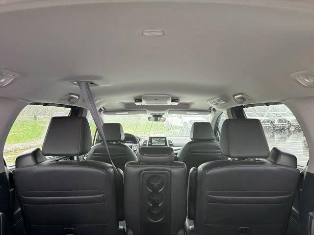 Used 2024 Honda Odyssey Touring image 17