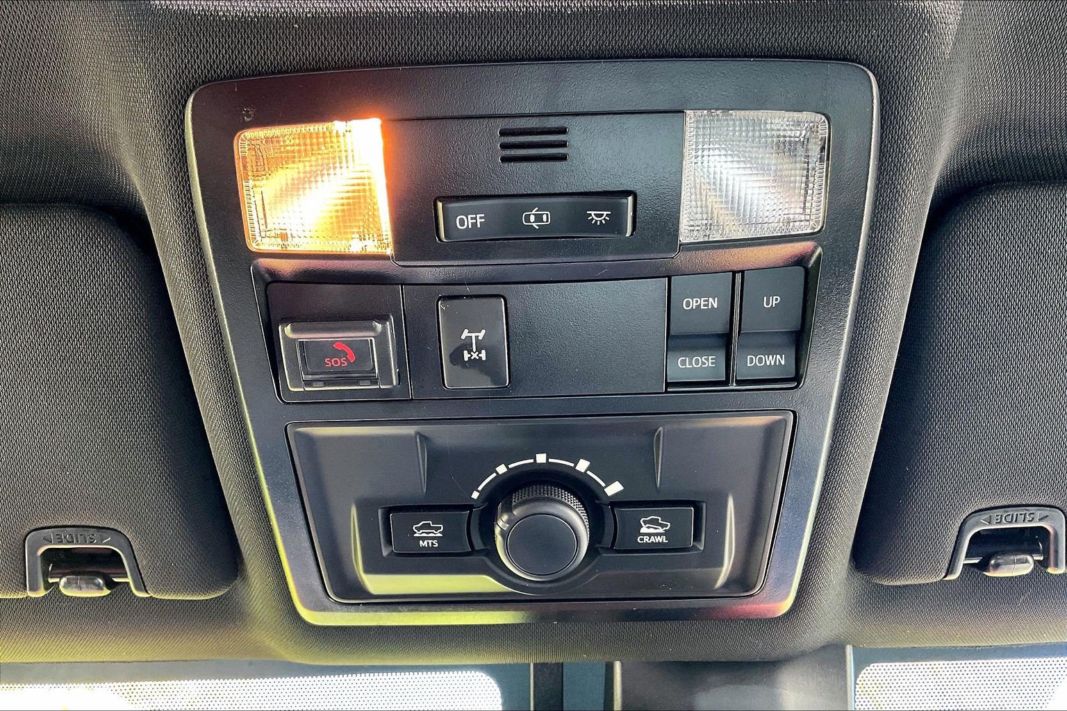 Used 2021 Toyota Tacoma TRD Off-Road w/ TRD Premium Off Road Package AWD/4WD image 37