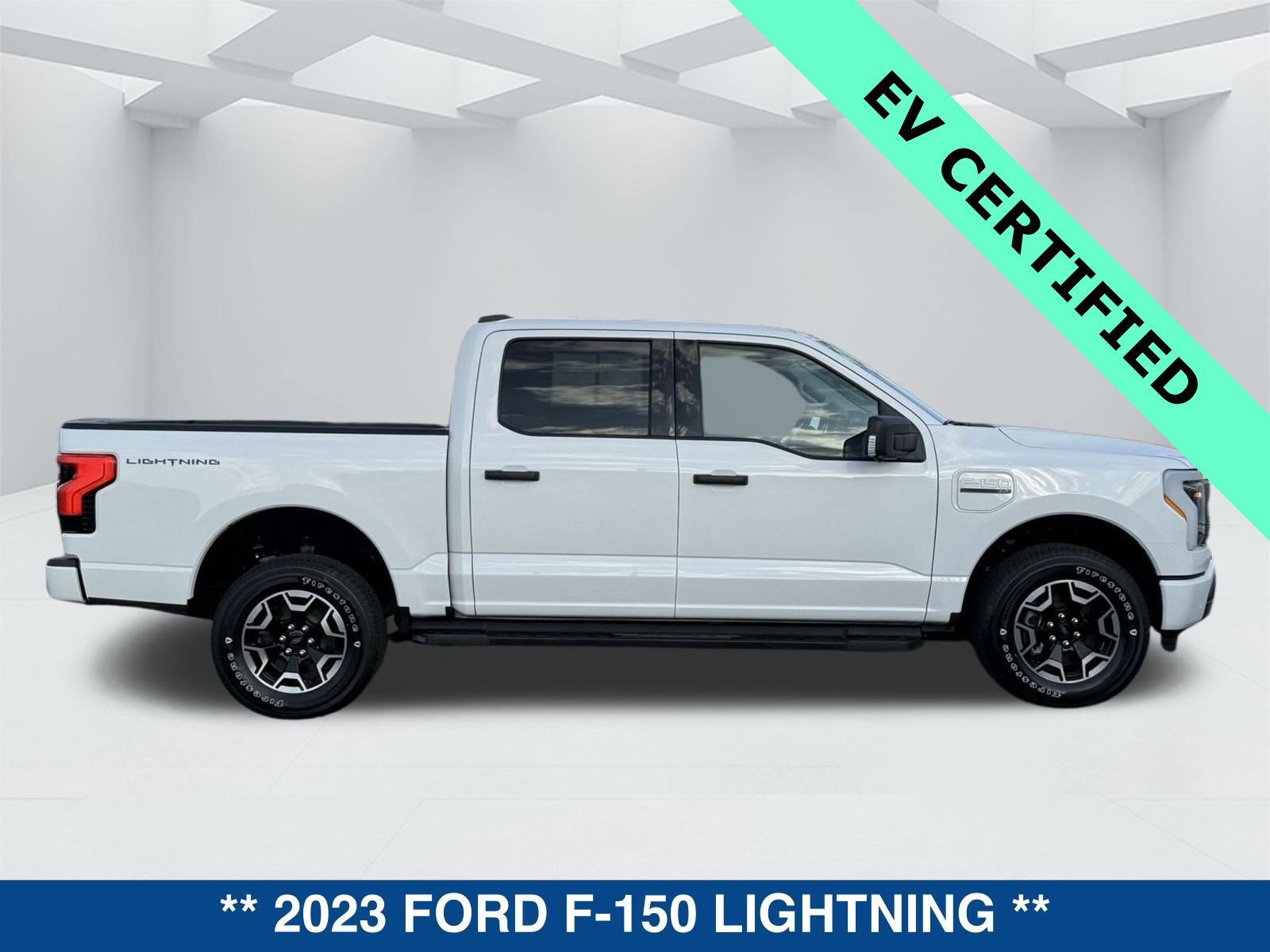 Certified 2023 Ford F150 Lightning XLT video 3