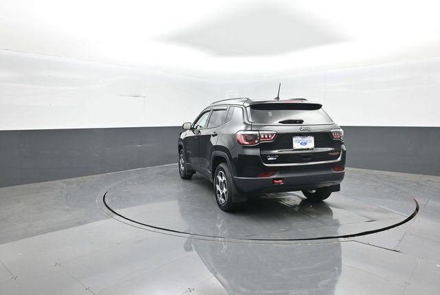 Used 2022 Jeep Compass Trailhawk w/ Trailhawk Convenience Group AWD/4WD image 5