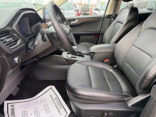Certified 2020 Ford Escape Titanium image 18