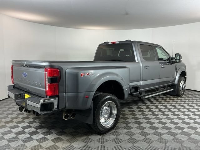 Certified 2025 Ford F450 Lariat w/ FX4 Off-Road Package AWD/4WD image 4