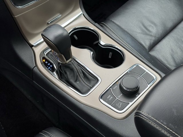Used 2017 Jeep Grand Cherokee Limited w/ Luxury Group II image 17