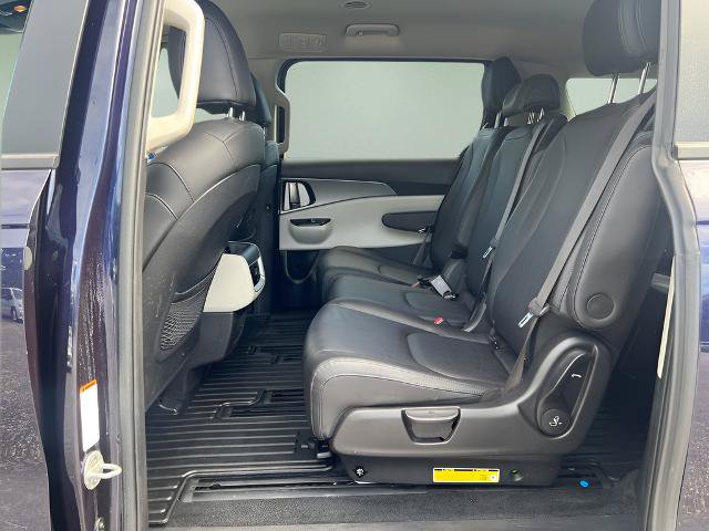 Used 2024 Kia Carnival LX FWD image 25