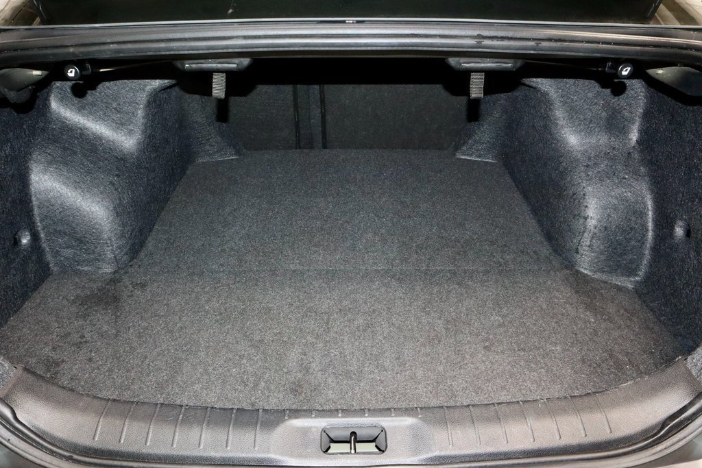 Used 2024 Nissan Altima 2.5 SV image 13