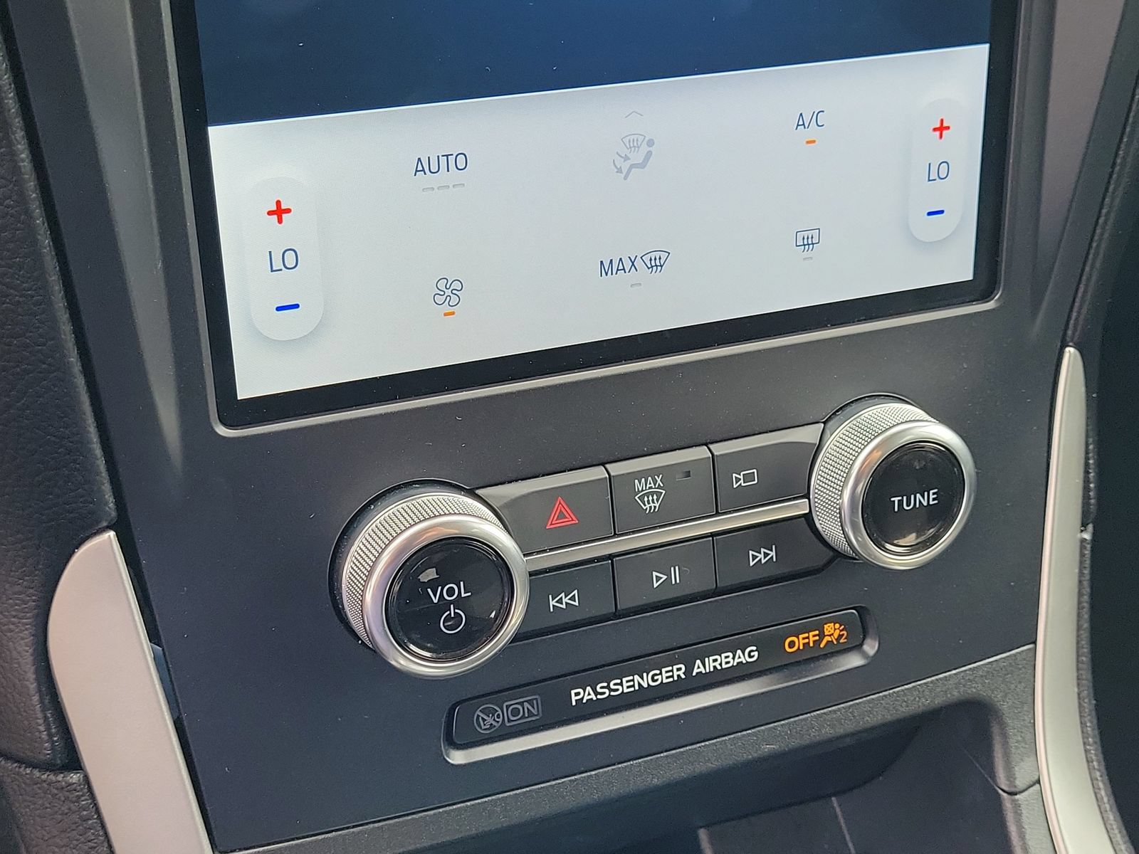 Certified 2024 Ford Edge SE AWD/4WD image 23