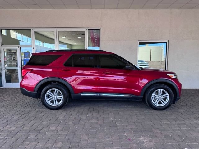 Certified 2024 Ford Explorer XLT RWD image 6