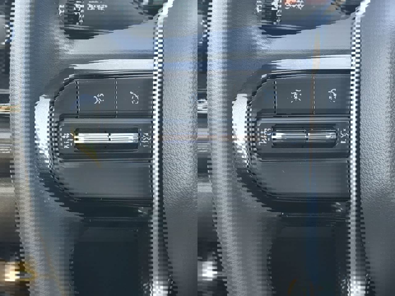 Used 2023 Chevrolet Colorado LT w/ LT Convenience Package II image 23