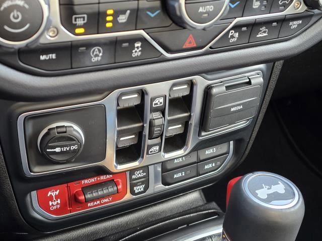 Used 2025 Jeep Wrangler Unlimited Rubicon image 37