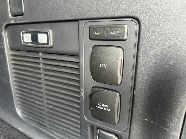 Certified 2025 Ford Expedition Max Platinum w/ Driver's Package AWD/4WD image 35