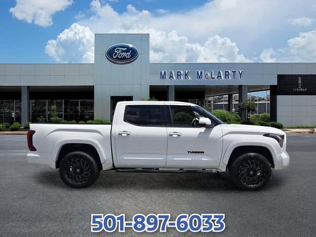 Used 2022 Toyota Tundra SR5 w/ SR5 Premium Package RWD image 6
