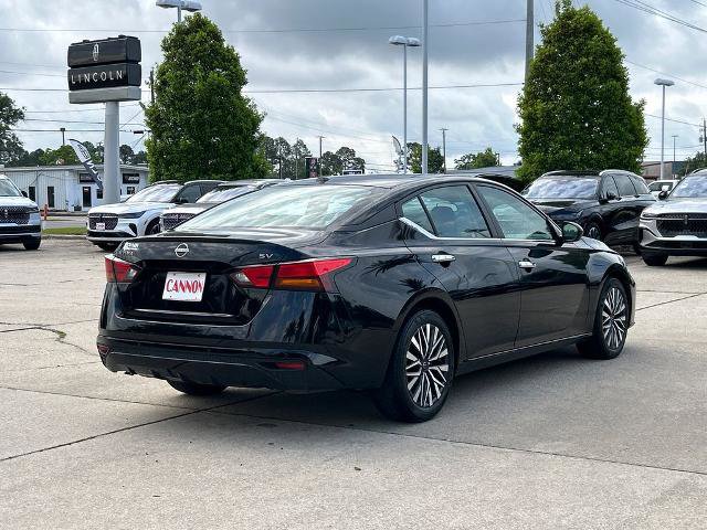 Used 2024 Nissan Altima 2.5 SV FWD image 7