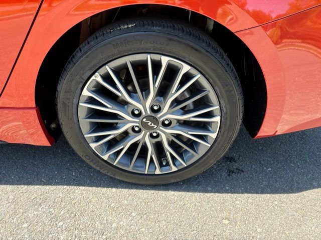 Used 2023 Kia Forte GT-Line FWD image 9
