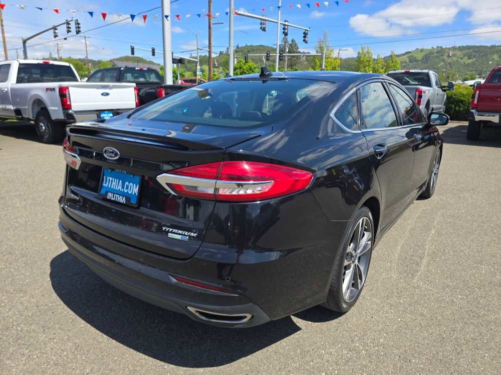 Certified 2019 Ford Fusion Titanium AWD/4WD image 5