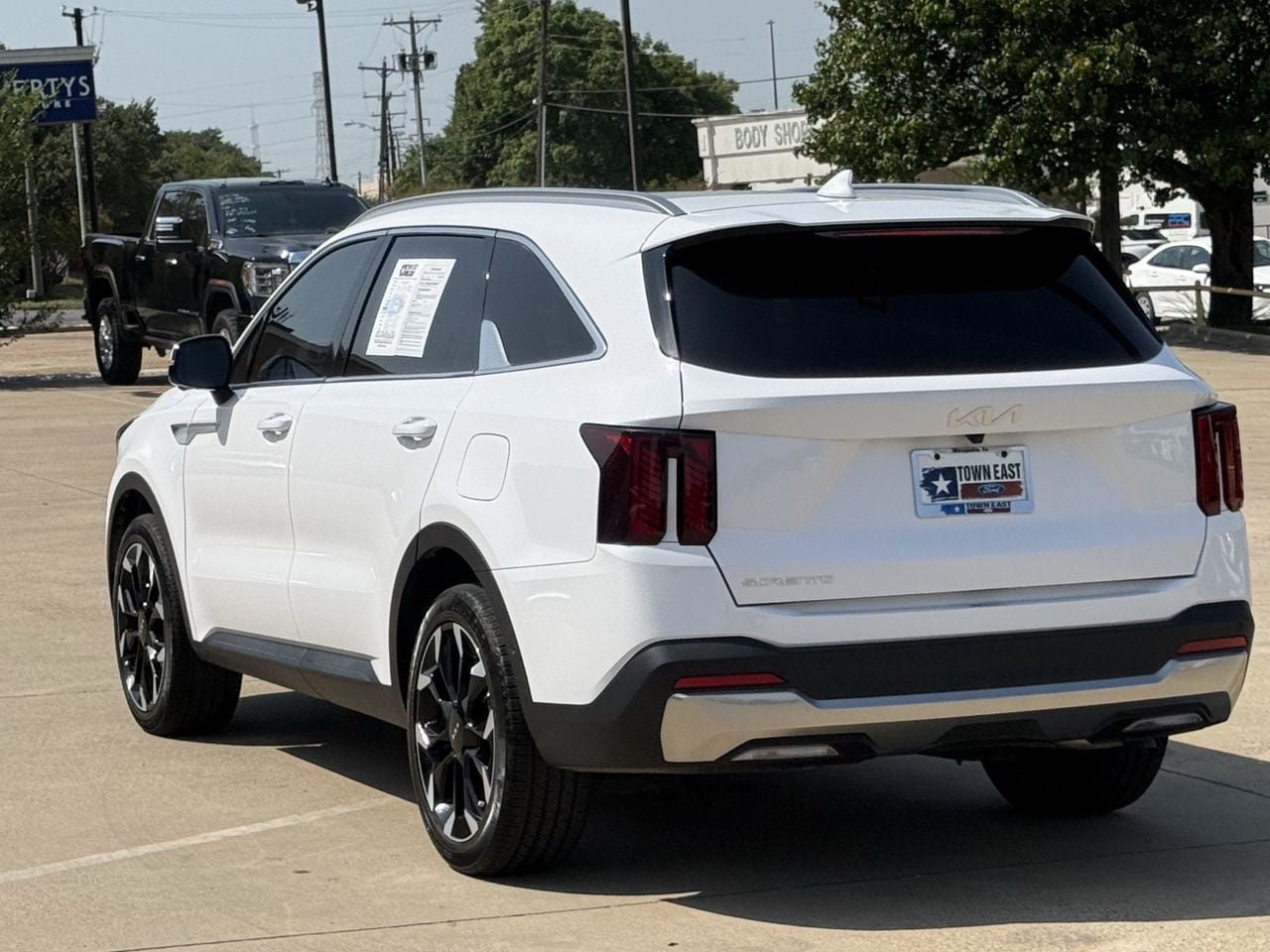 Used 2024 Kia Sorento SX FWD image 5