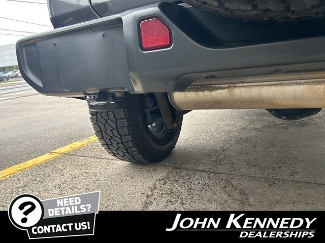 Used 2019 Jeep Wrangler Unlimited Sahara AWD/4WD image 13