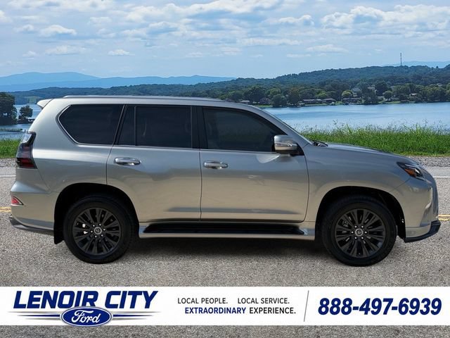 Used 2023 Lexus GX 460 Luxury w/ Sport Design Package AWD/4WD image 2