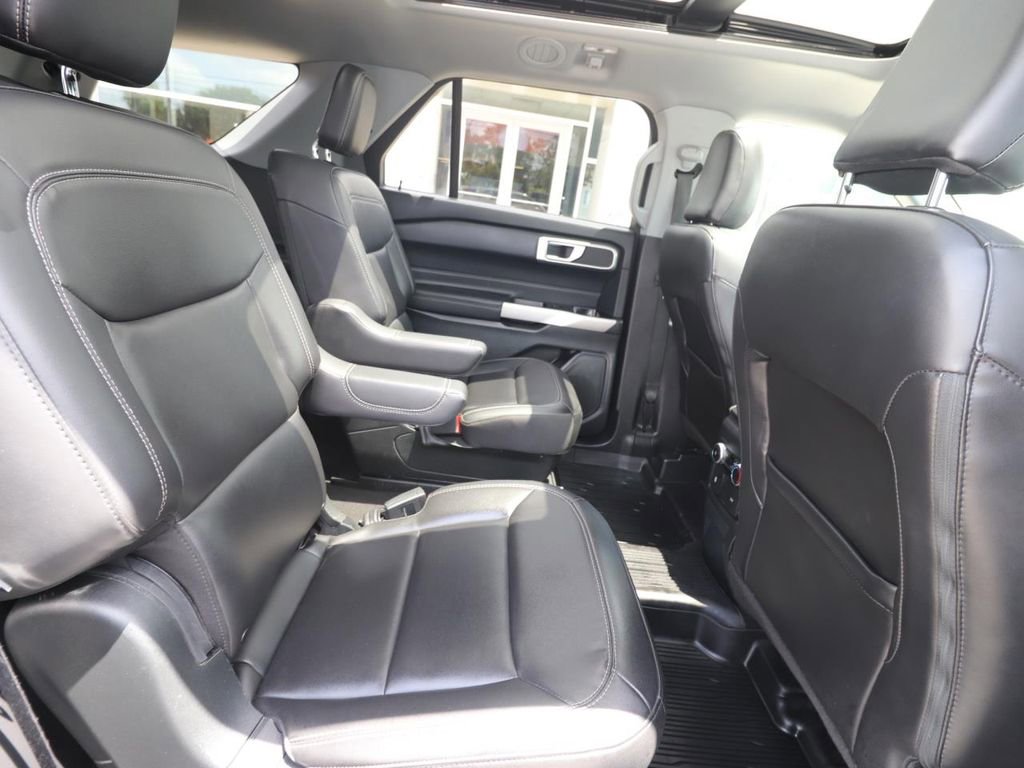 Certified 2023 Ford Explorer XLT w/ Equipment Group 202A AWD/4WD image 24