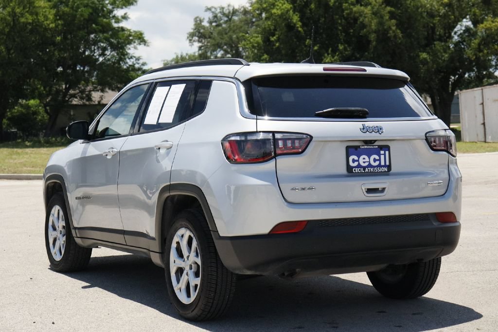 Used 2024 Jeep Compass Latitude AWD/4WD image 31
