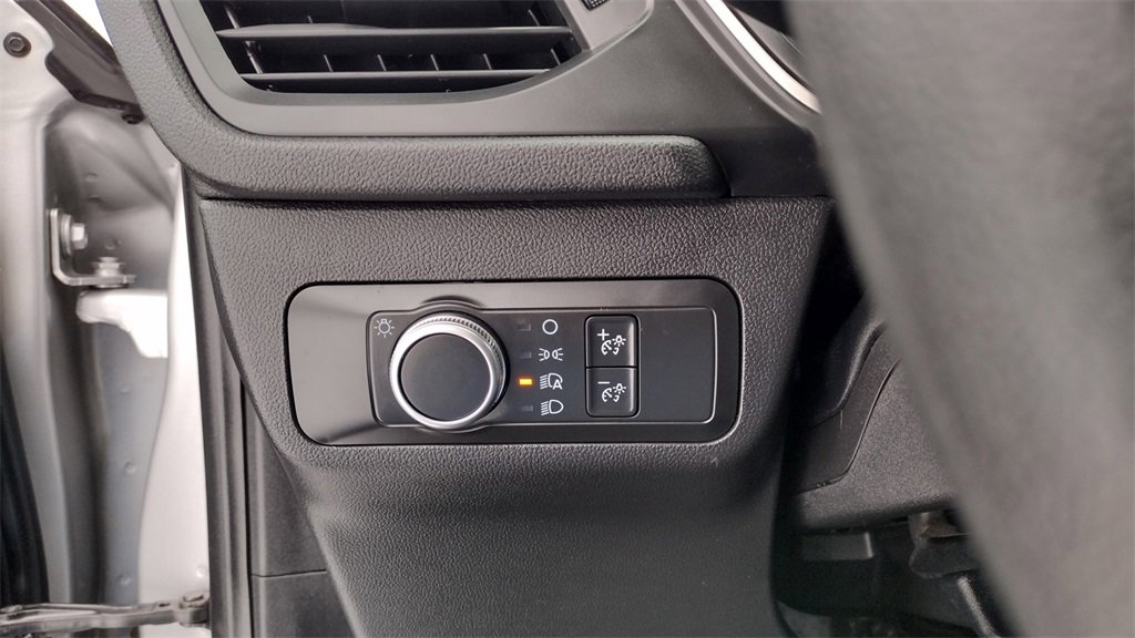 Certified 2020 Ford Escape SE image 16