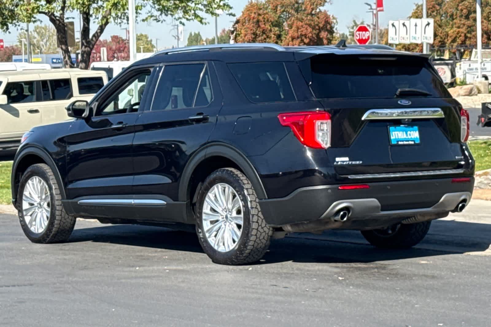 Certified 2021 Ford Explorer Limited w/ Hybrid Equipment Group 310A AWD/4WD image 6