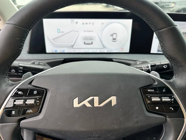 Used 2024 Kia EV6 Light AWD/4WD image 23
