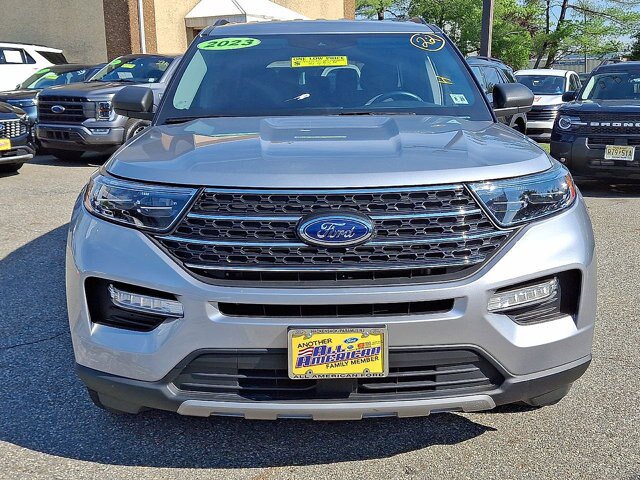 Certified 2023 Ford Explorer XLT w/ Equipment Group 202A AWD/4WD image 29