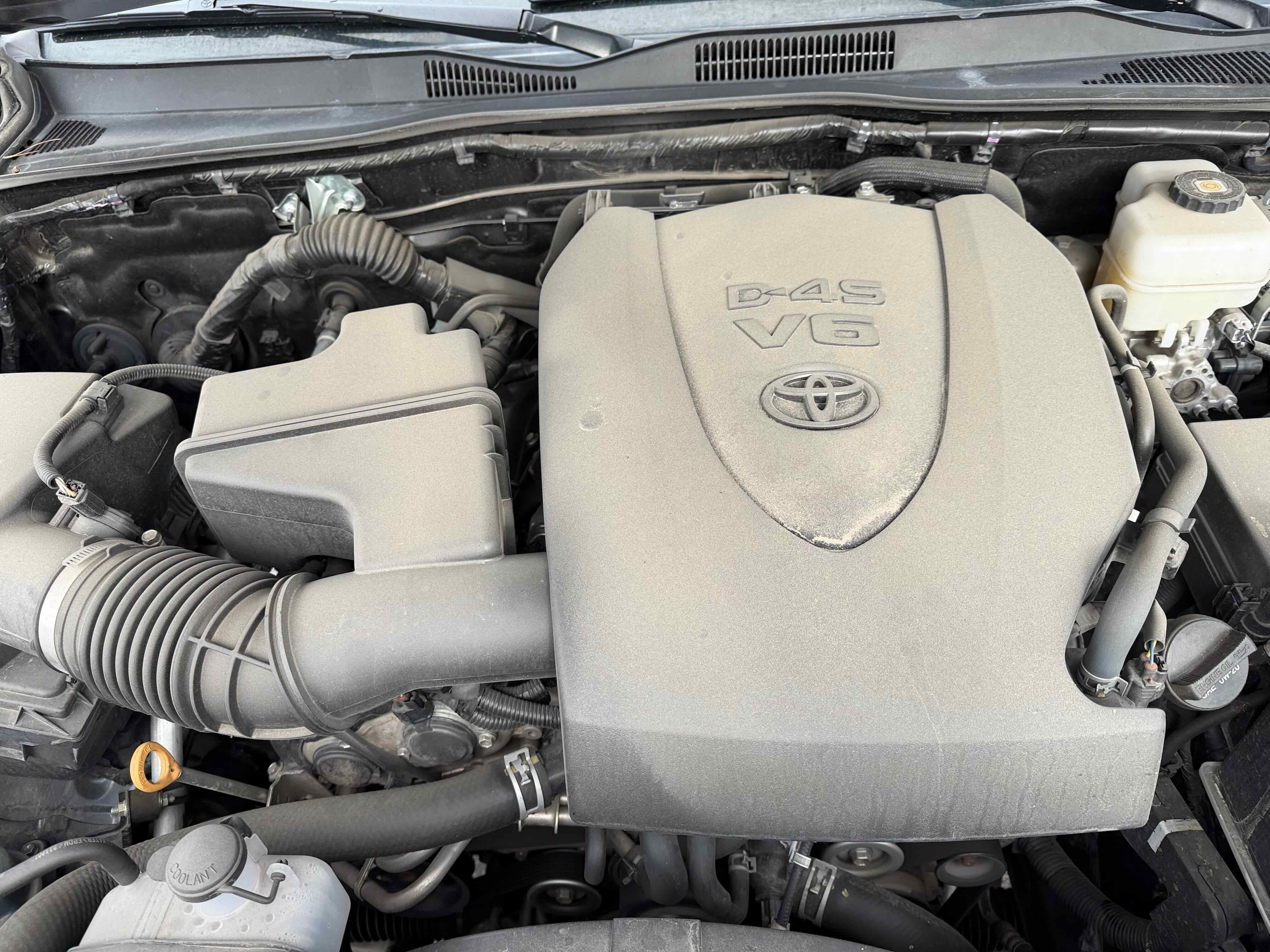 Used 2022 Toyota Tacoma TRD Off-Road image 32