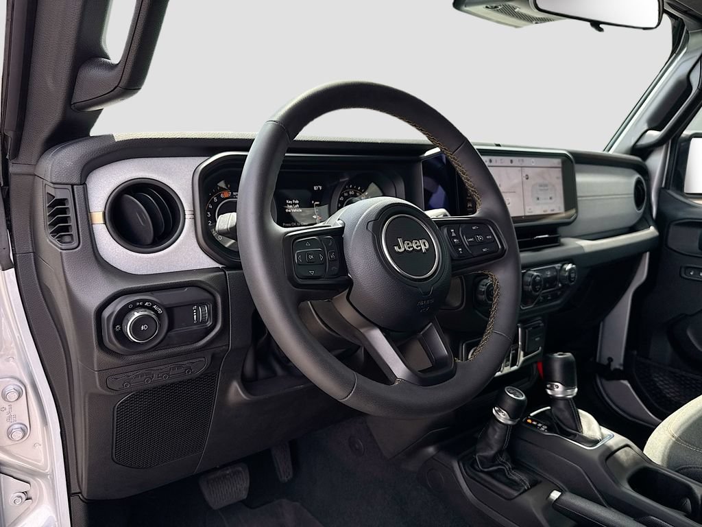 Used 2024 Jeep Wrangler Unlimited Sport AWD/4WD image 9
