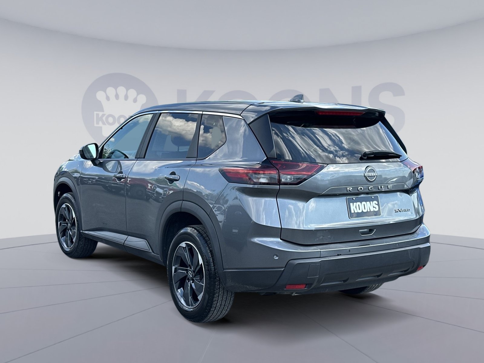 Used 2024 Nissan Rogue SV AWD/4WD image 14