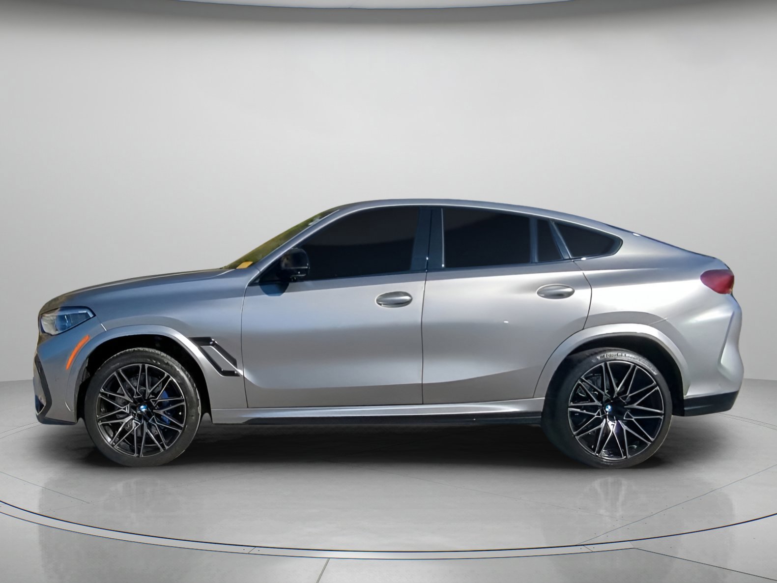 Used 2021 BMW X6 M image 8