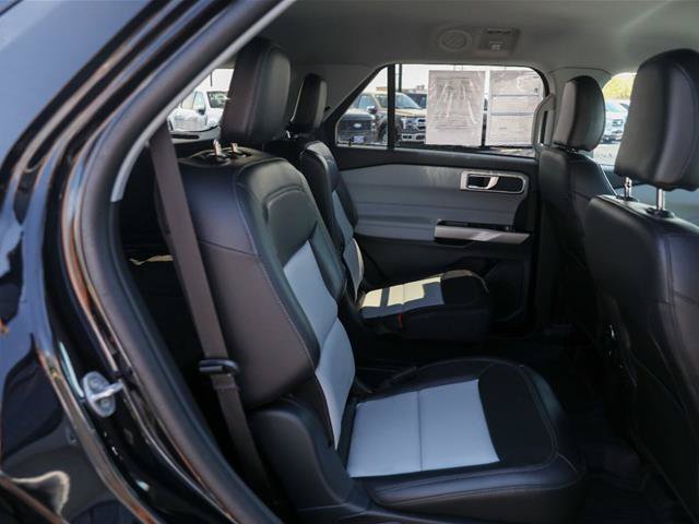 Certified 2024 Ford Explorer XLT w/ Equipment Group 202A AWD/4WD image 35