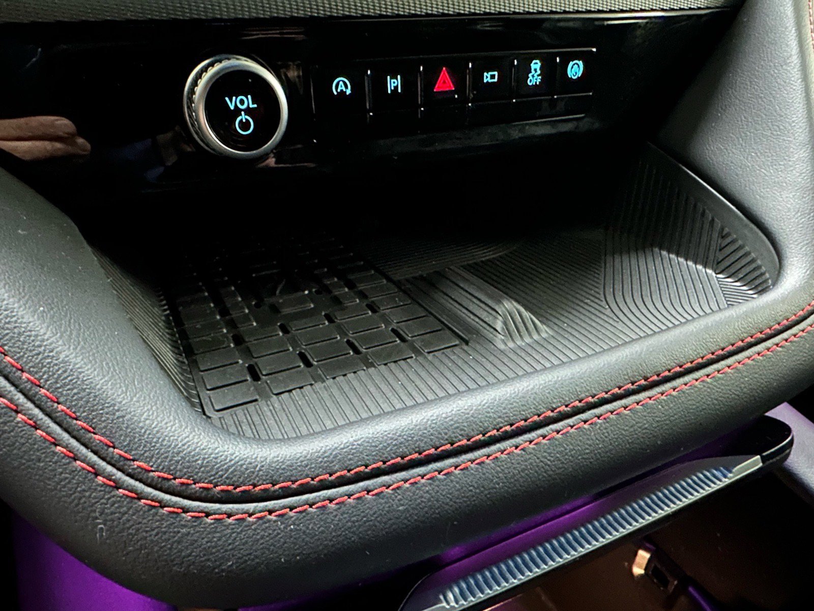 Certified 2025 Ford Explorer ST image 41