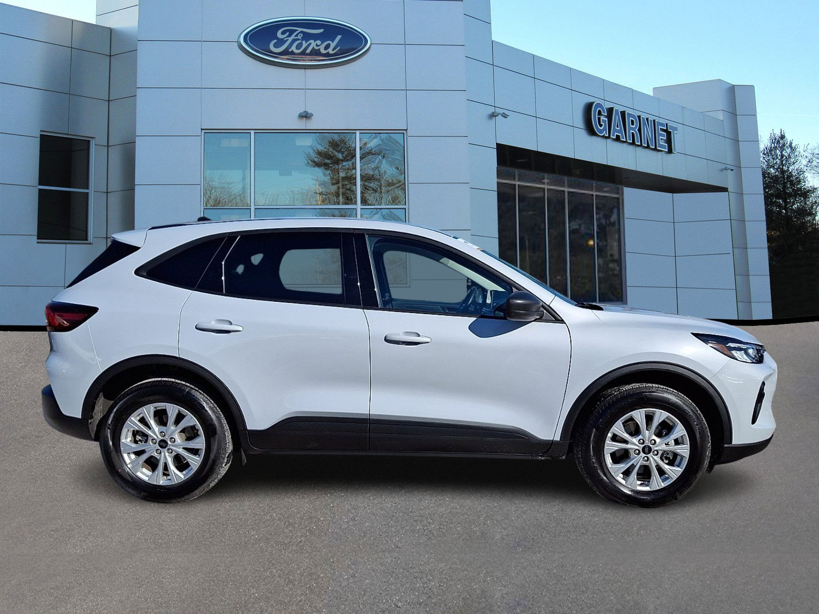 Certified 2025 Ford Escape Active AWD/4WD image 10