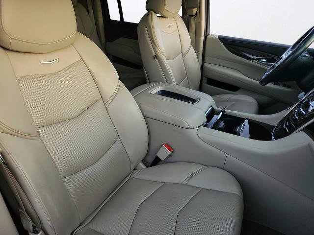Used 2020 Cadillac Escalade ESV Luxury RWD image 26