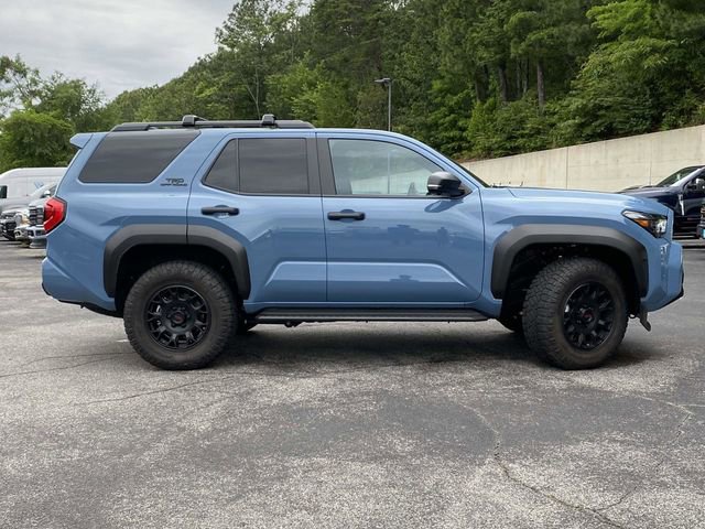 Used 2025 Toyota 4Runner TRD Off-Road Premium AWD/4WD image 2