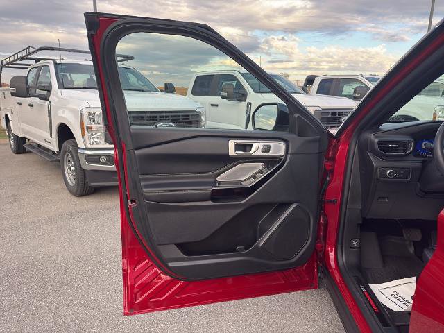 Certified 2021 Ford Explorer ST w/ Equipment Group 401A image 19