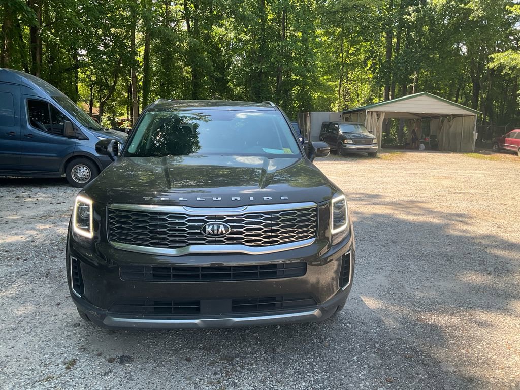 Used 2020 Kia Telluride EX w/ EX Premium Package FWD image 2
