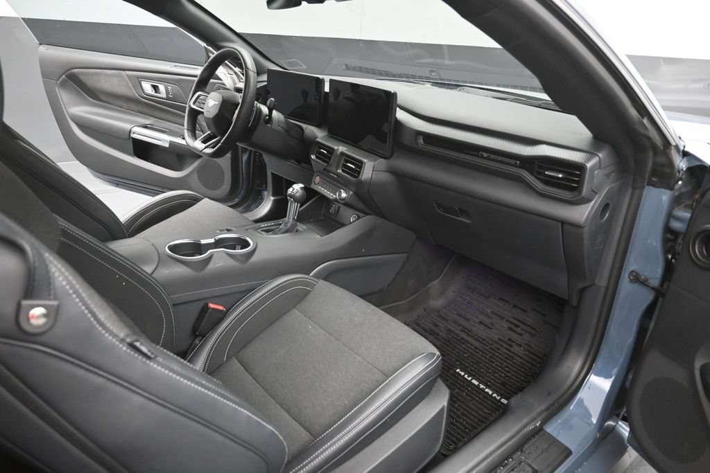 Certified 2025 Ford Mustang GT RWD image 14