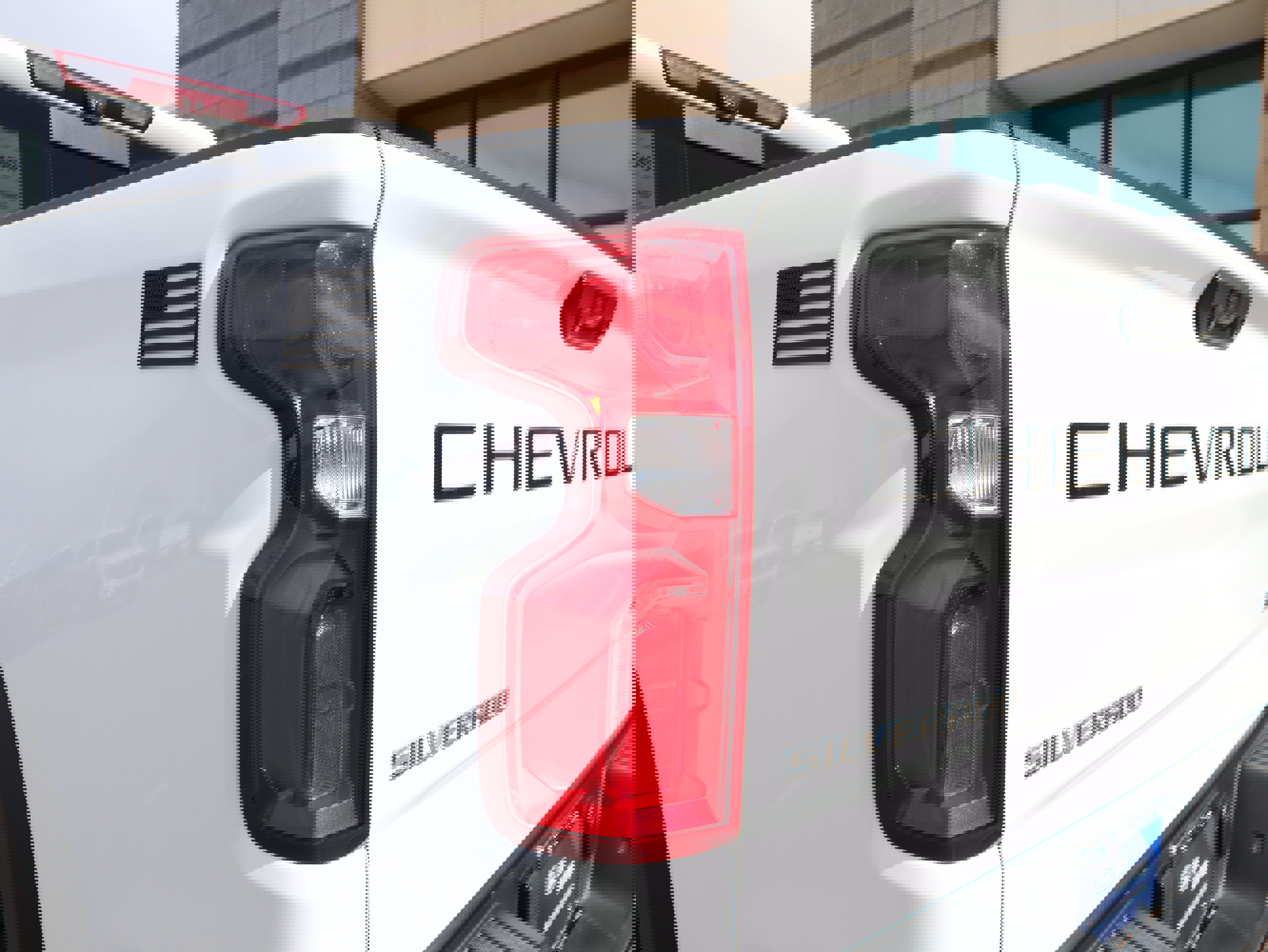 Used 2023 Chevrolet Silverado 1500 ZR2 w/ Technology Package image 18